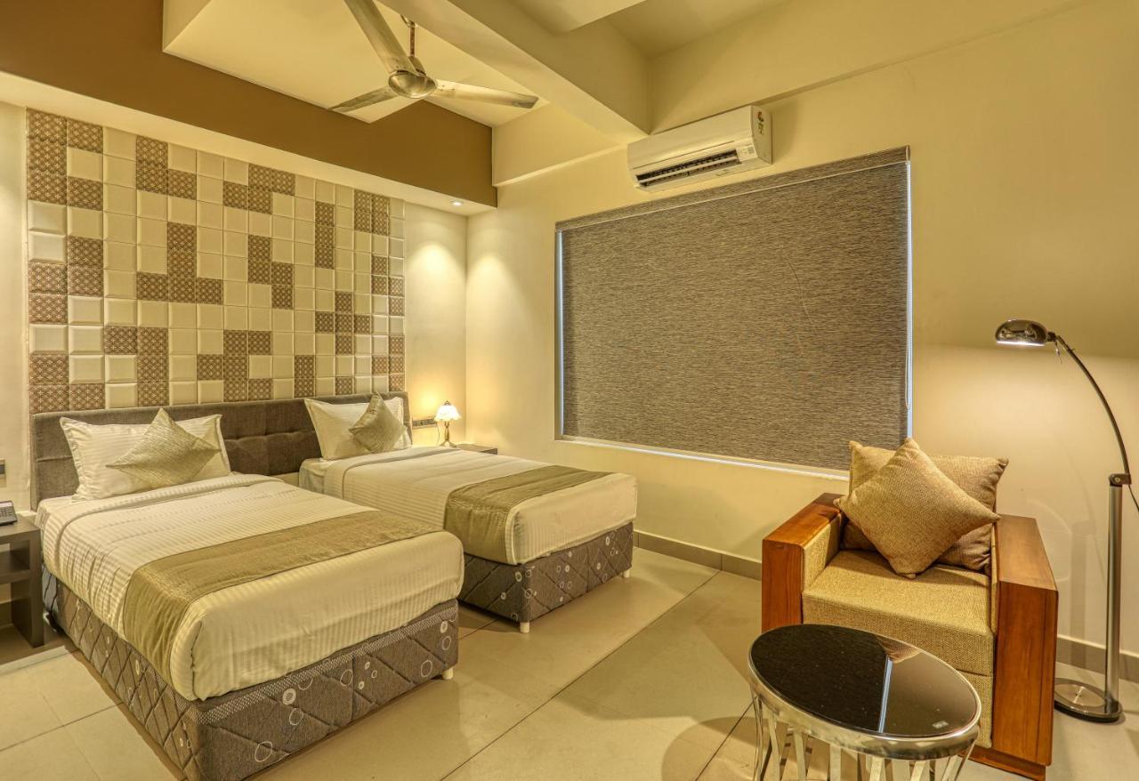 As Airport Inn Kochi Extérieur photo